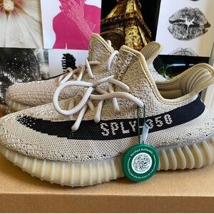Adidas yeezy boost 350 V2 Slate
size 6